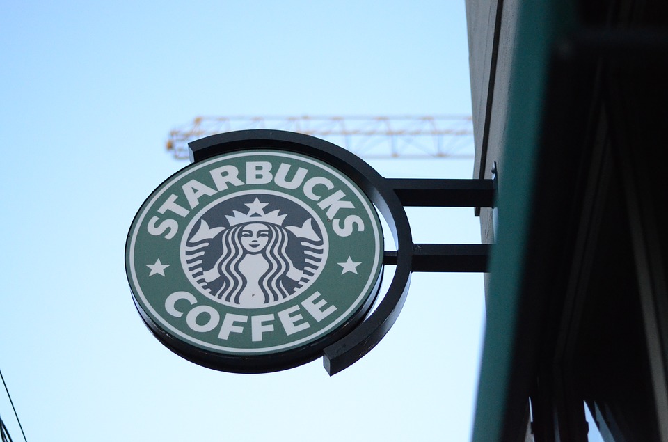 ไม่สั่งอะไรก็เข้าได้! “สตาร์บัคส์” ให้ทุกคนใช้ “ห้องน้ำ” ของร้านได้ หลังมีข่าวฉาวจับกุมชายผิวสี