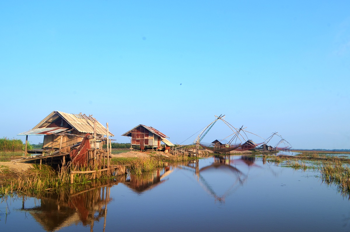 ทะเลน้อย จ.พัทลุง ท่องเที่ยวหด เหตุรื้อร้านอาหาร-ที่พักบุกรุกที่ทางการ