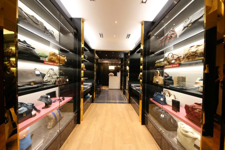 ภาพบรรยากาศภายในร้าน 2 ถูกใจคนรักแบรนด์เนม! เปิดแล้ว “Brand Off Tokyo by Money Café” แฟล็กชิพสโตร์แห่งแรกในไทย