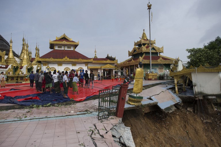 ฝนตกหนักทำน้ำท่วมฉับพลันในรัฐมอญ เจดีย์ดังเมืองมะละแหม่งดินถล่มเสียหาย