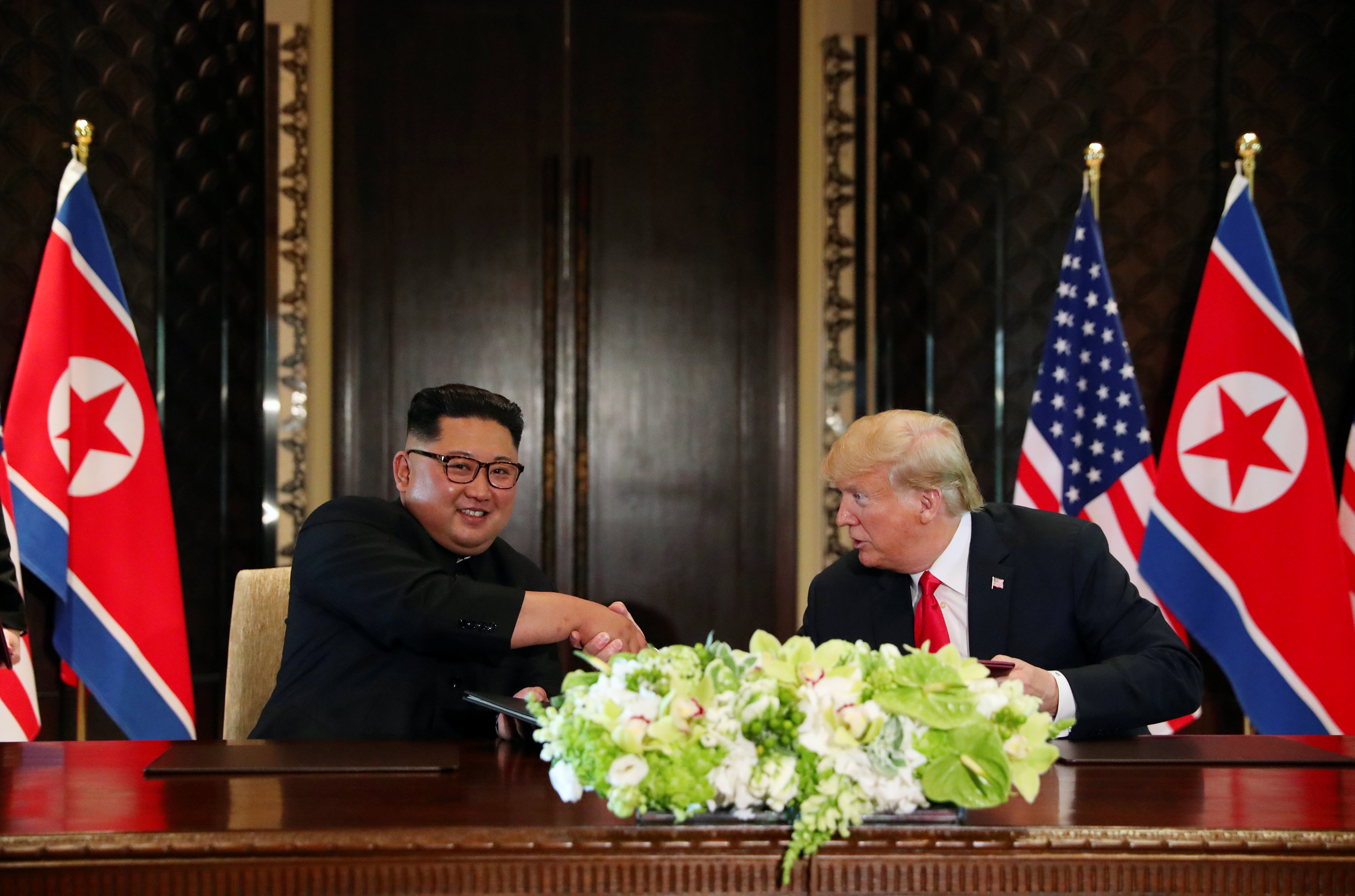 สองผู้นำ “ลงนาม” มั่นใจความสัมพันธ์ดีขึ้น! “ทรัมป์” เล็งเชิญ “คิมน้อย” เยือนทำเนียบขาว