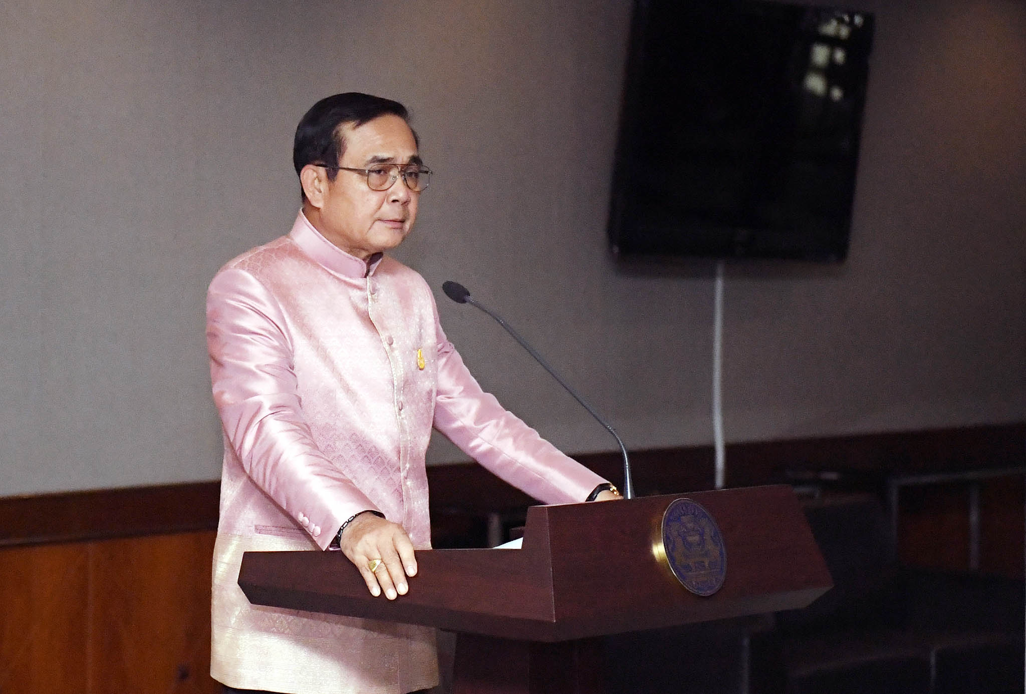 “บิ๊กตู่” เผย จัด “เลือกตั้ง” หลังพระราชพิธีบรมราชาภิเษก