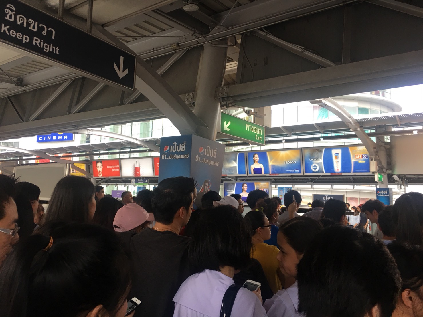 กทม. ถก BTS ปมรถไฟฟ้าเดี้ยงถี่ ชี้ยึดสัมปทานคืนยาก สัญญาหมดปี”72
