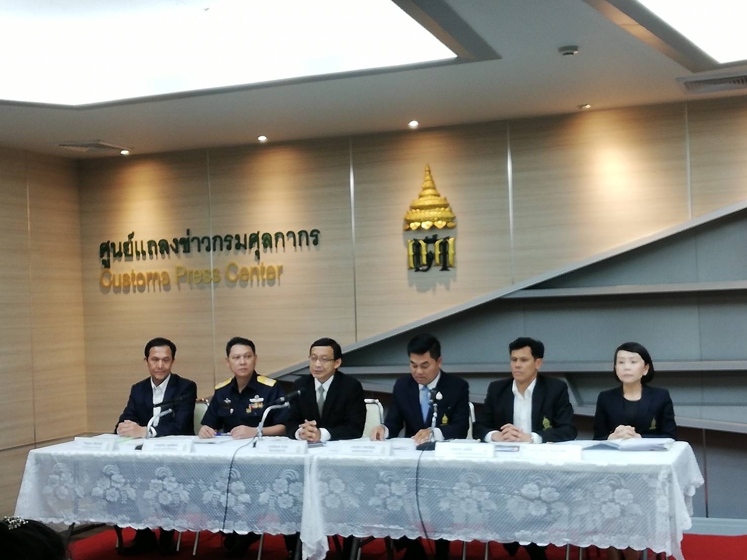 กรมศุลฯ​ แท็กทีมกรมโรงงานล้อมคอกนำเข้าขยะพิษ​ ลุยเอ็กซเรย์ตู้สินค้า​ 100%