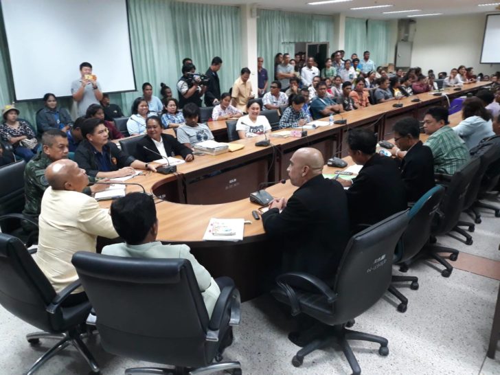 ชาวประมงพื้นบ้านชุมพรกว่า 400 คน ชุมนุมเรียกร้องแก้ปัญหาความเดือดร้อน