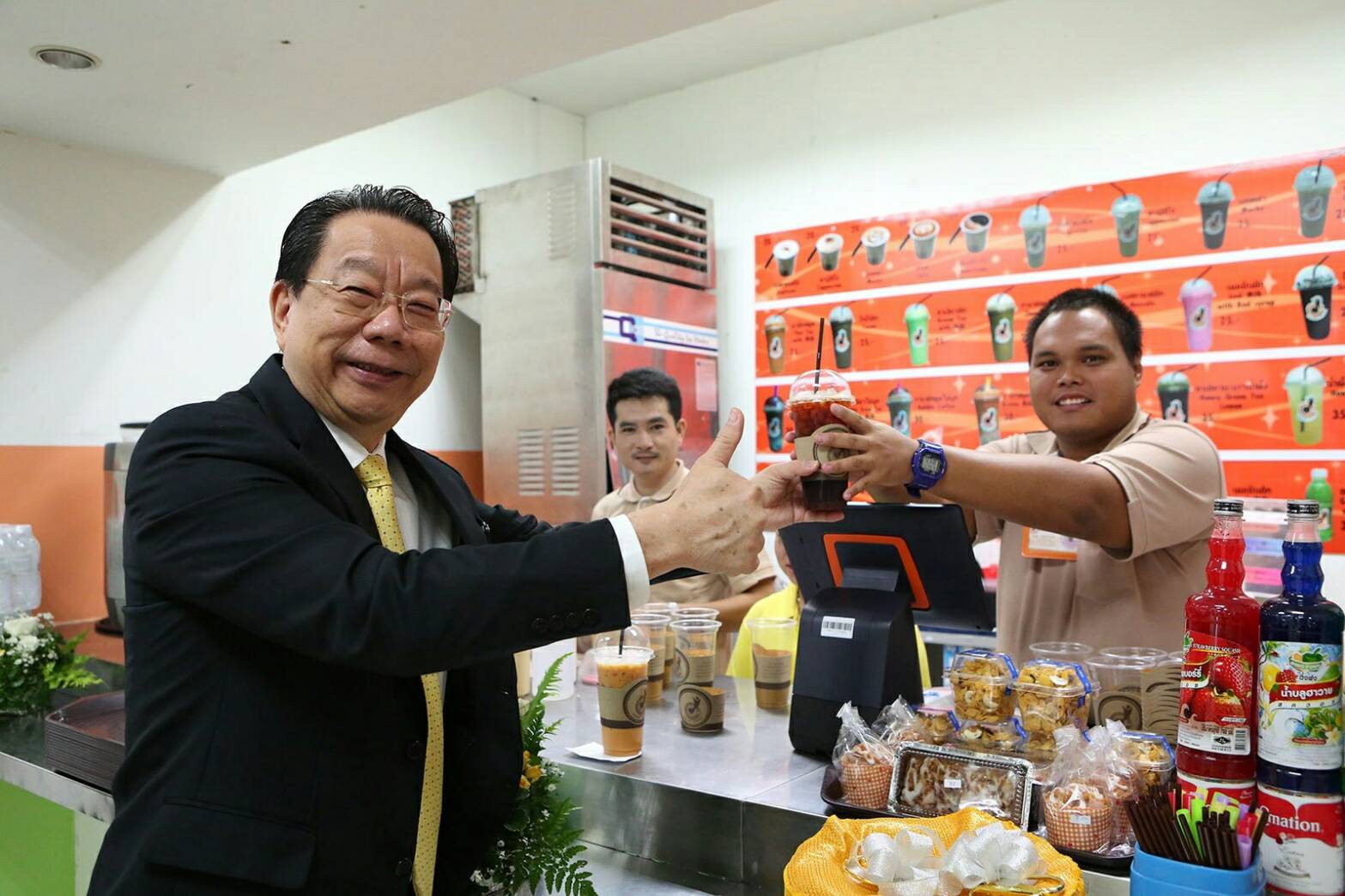 ธพว.ดัน “สินเชื่อเศรษฐกิจติดดาว” สร้างอาชีพบุคคลออทิสติก จัดสรรพื้นที่เปิดร้านกาแฟ