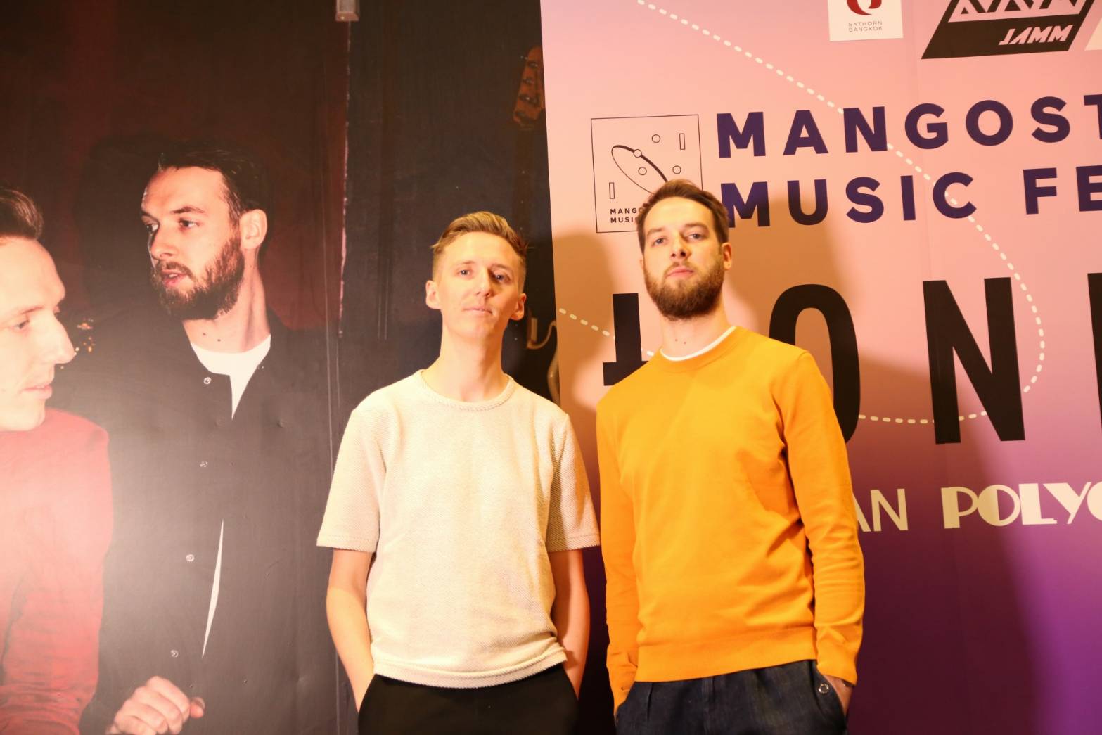 คุยกับ HONNE คู่ดูโอจากอังกฤษที่เพิ่งมาสร้างความประทับใจให้แฟนเพลงชาวไทย
