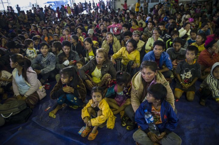 LAOS-DAM-DISASTER-ACCIDENT กงสุลใหญ่ สปป.ลาว เผยต้องการ’เต็นท์’ หลายพันครอบครัวยังไม่มีที่พัก