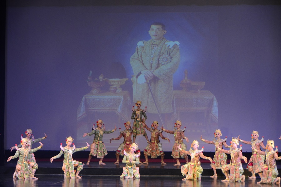 กรมศิลป์ชวนชมการแสดงเฉลิมพระเกียรติสมเด็จพระเจ้าอยู่หัว “ใต้ร่มพระมหากรุณา มหาวชิราลงกรณ”