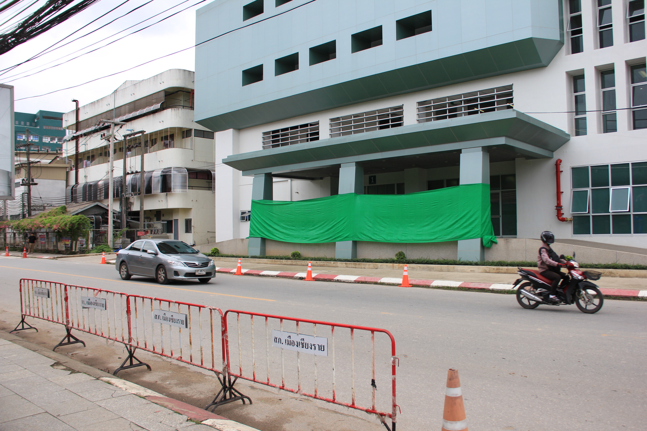 4 หมูป่า แข็งแรง-อยู่ห้องปลอดเชื้อ พยาบาลประกบ 1 ต่อ 1 ยังห้ามสื่อเข้าพื้นที่