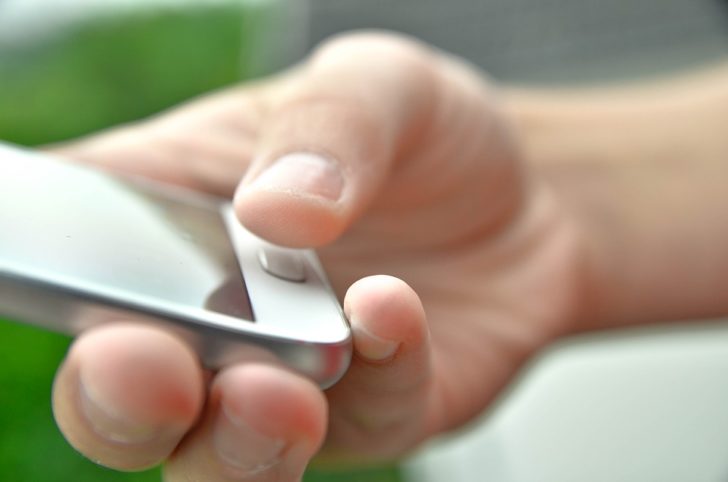 hand-3286887_960_720