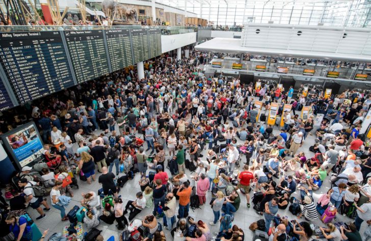 สนามบินมิวนิกประกาศยกเลิก 200 เที่ยวบิน พร้อมสั่งอพยพปชช. หลังเตือนภัยพบผู้บุกรุก
