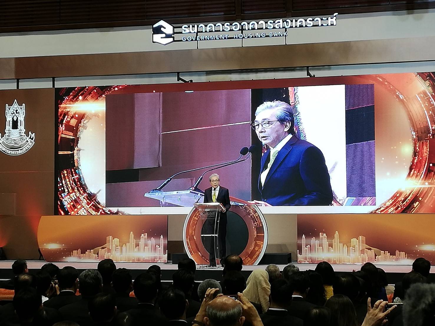 “สมคิด”สั่ง​”ธอส.”จับมือ​ ​กคช.​ร่วมทุนเอกชน​ ผุดคอนโดคนจนพรึ่บทั่วประเทศ​ ให้ศึกษาทำโมเดลใน4​เดือน
