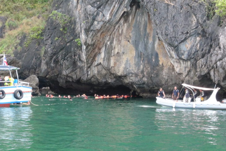 ตรังปิดถ้ำมรกต 4 เดือน แต่พื้นที่ท่องเที่ยวอื่นของจังหวัดยังเปิดอยู่
