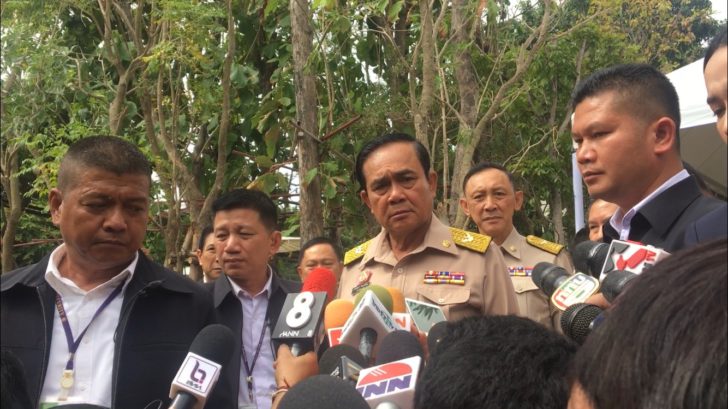 “บิ๊กตู่” สั่งเร่งเยียวยาพื้นที่รับน้ำจากถ้ำหลวง จี้ทุกหน่วยคุมเข้มเรือท่องเที่ยว หวั่นซ้ำรอยภูเก็ต