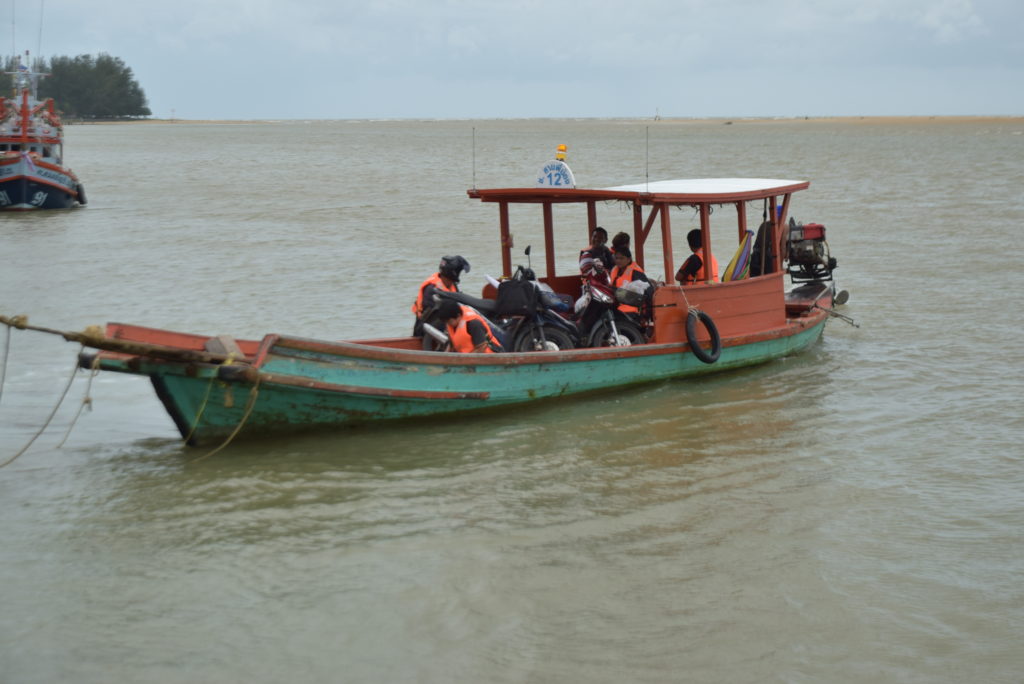 พังงาเตือนชาวเรือ-ประชาชนเฝ้าระวังคลื่นลมแรง 15-19 ก.ค. จนท.เตรียมพร้อม 24 ชม.