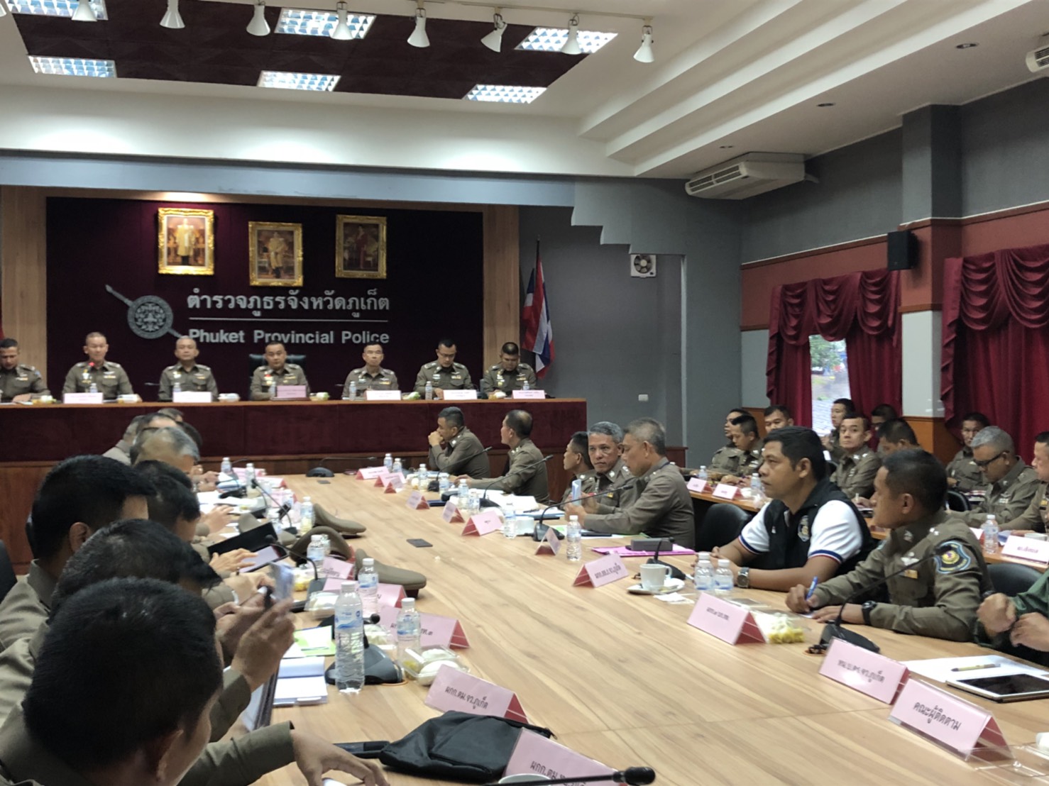 ‘ศรีวราห์’ ลงภูเก็ตตามความคืบหน้าคดีเรือล่ม ย้ำตัวเลขผู้สูญหาย-เสียชีวิตต้องชัดเจน เพราะมีผลทางกม.