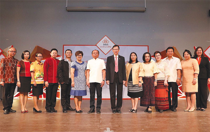“ธนชาต” เติมเต็ม “คนตาบอด” อ่านฟังเสียง “อักษรเบรลล์”-