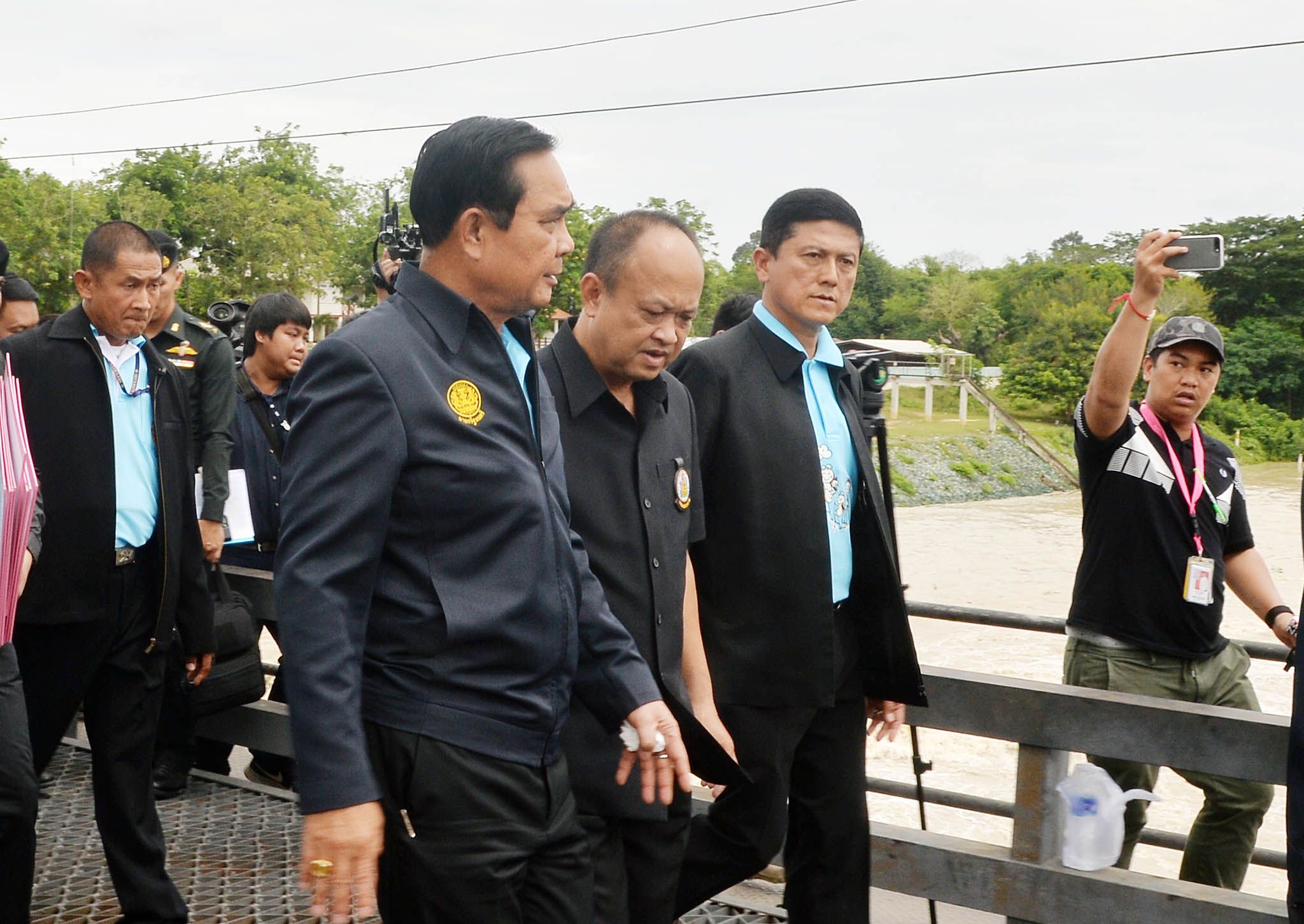 “บิ๊กตู่” ยัน รบ.เตรียมแผนรับมือน้ำท่วมเต็มที่ พร้อมอพยพคน-สัตว์ ออกจากพื้นที่เสี่ยง