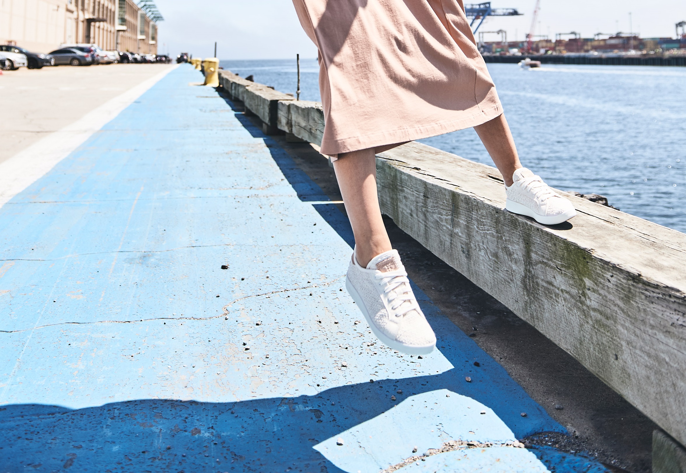 Reebok รักษ์โลก เปิดตัวสนีกเกอร์ผ้าฝ้าย-ใยข้าวโพด