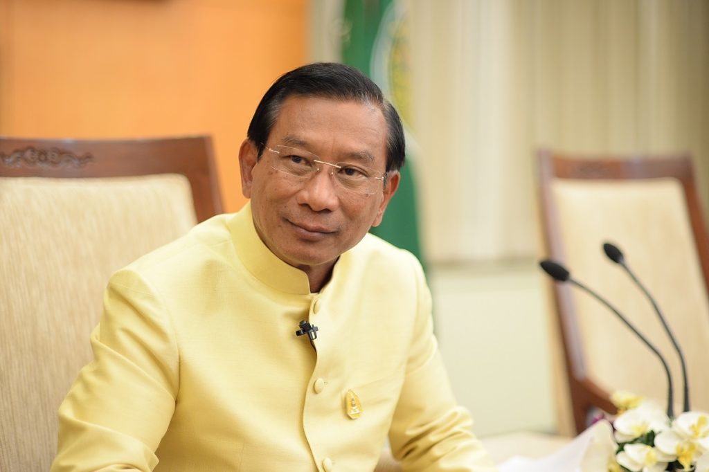 “ฉัตรชัย”สั่งเร่งระบาย-รักษาระดับน้ำที่รูลเคิร์ฟ ย้ำผู้ว่าฯคุยปชช.เข้าใจชัด แจงสูงเกินเกณฑ์หลายเขื่อนเหตุพายุเข้า