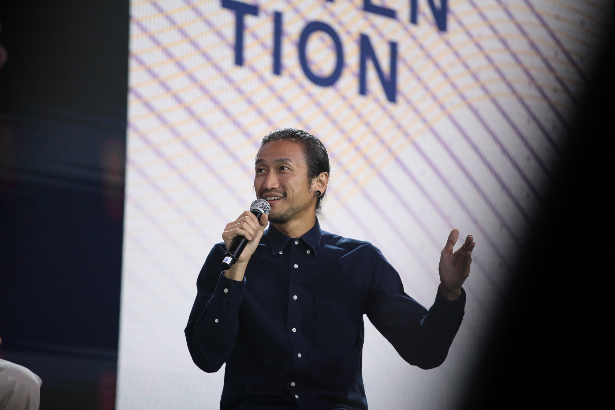 ประมวลภาพชุดสัมมนาสุดยิ่งใหญ่ “พลิกเกมธุรกิจ พลิกอนาคต THE REINVENTION”