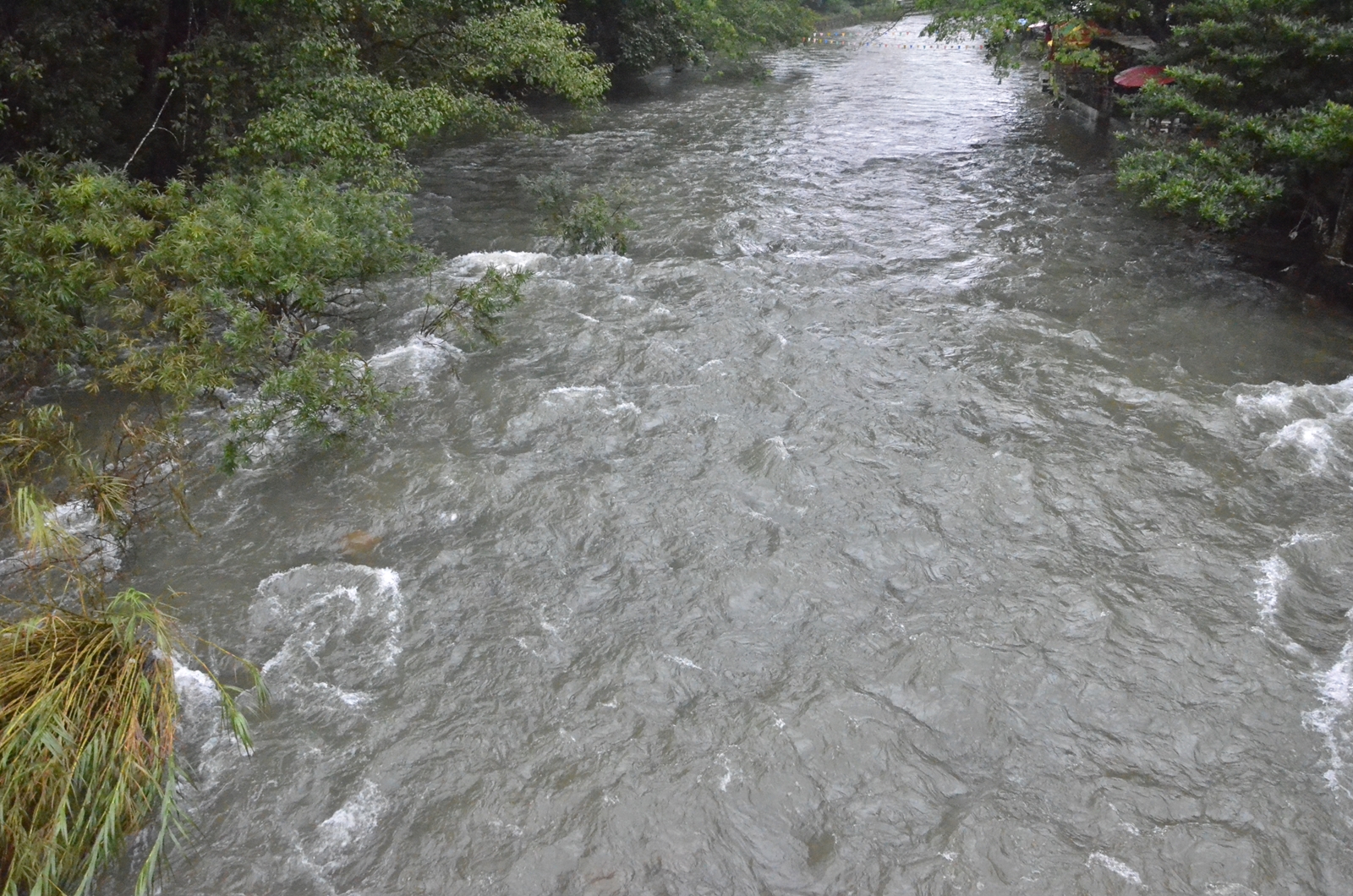 สถานการณ์น้ำ “นครนายก” เริ่มปกติ นักท่องเที่ยวปลอดภัยทั้งหมด