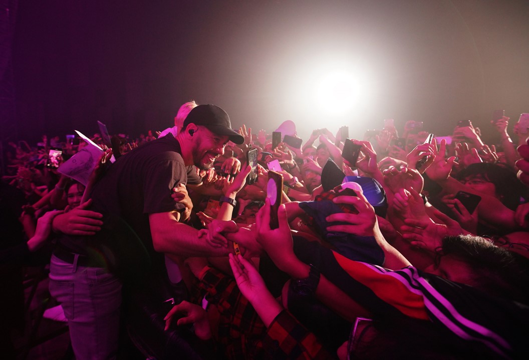 Mike Shinoda Live in Bangkok คอนเสิร์ตสุดซึ้ง แฟนเพลงรวมตัวให้กำลังใจอบอุ่น