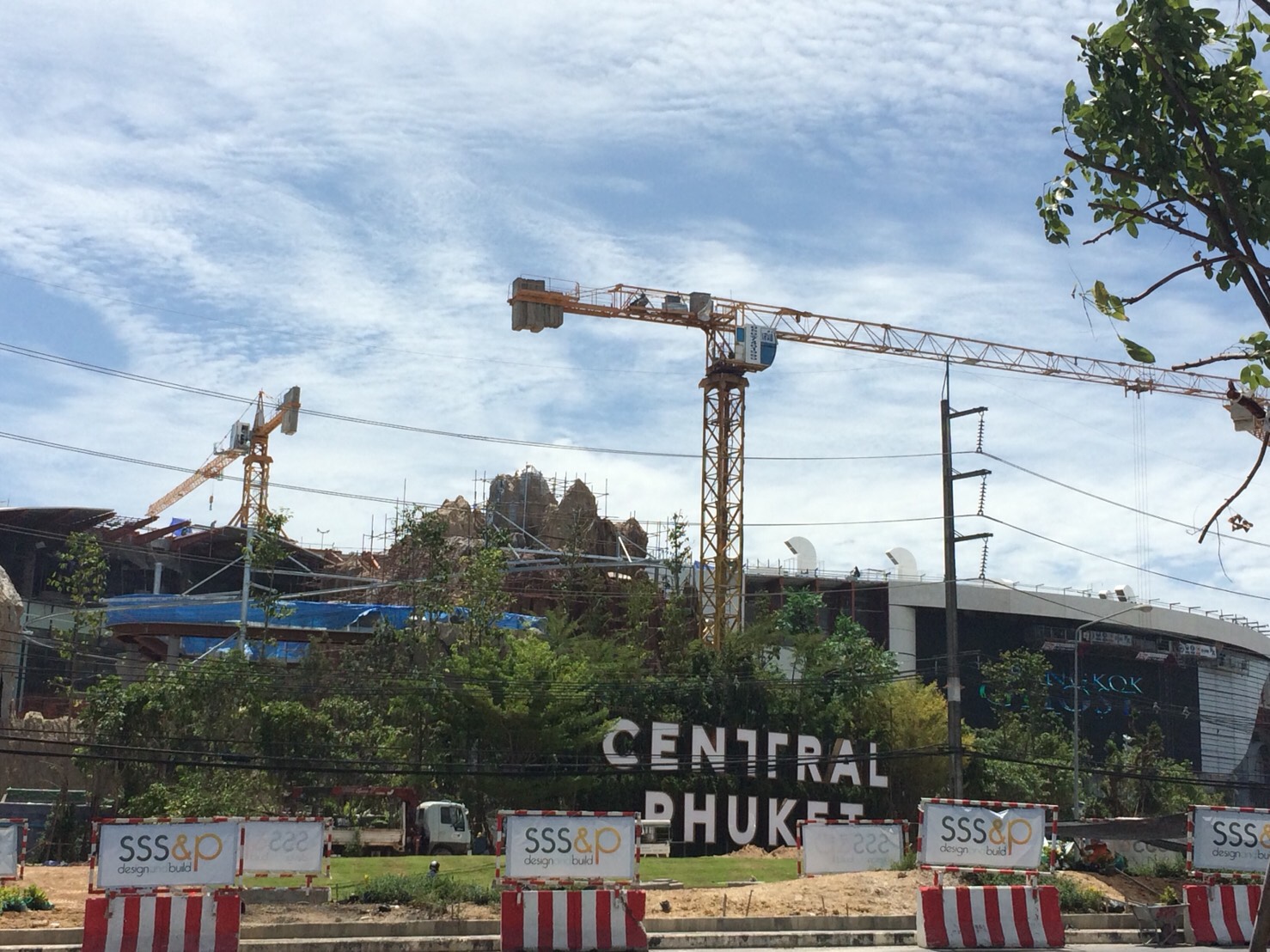 เซ็นทรัลผุด4สาขายึดภูเก็ต ปั้น”พอร์ตห้าง”เข้าตลาดหุ้น
