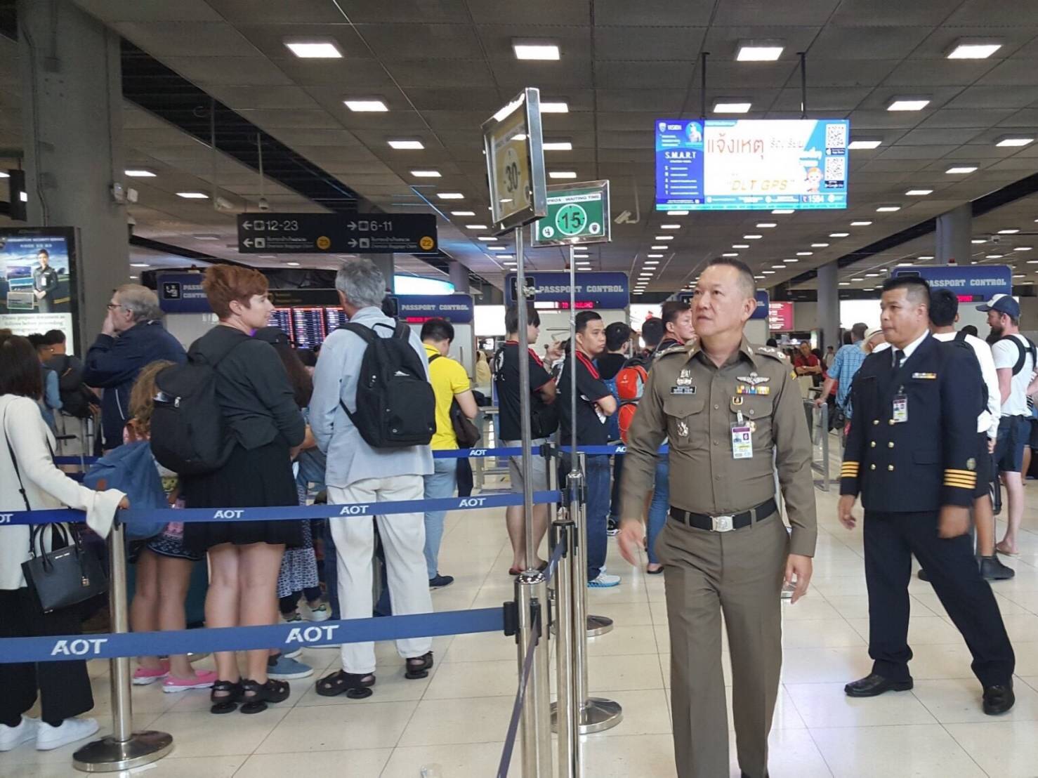 ตม.เข้มทุกสนามบิน สั่งสกัด “หิ้วแบรนด์เนม-พรีออเดอร์” จับตาสิงคโปร์-ฮ่องกง-ฝรั่งเศส