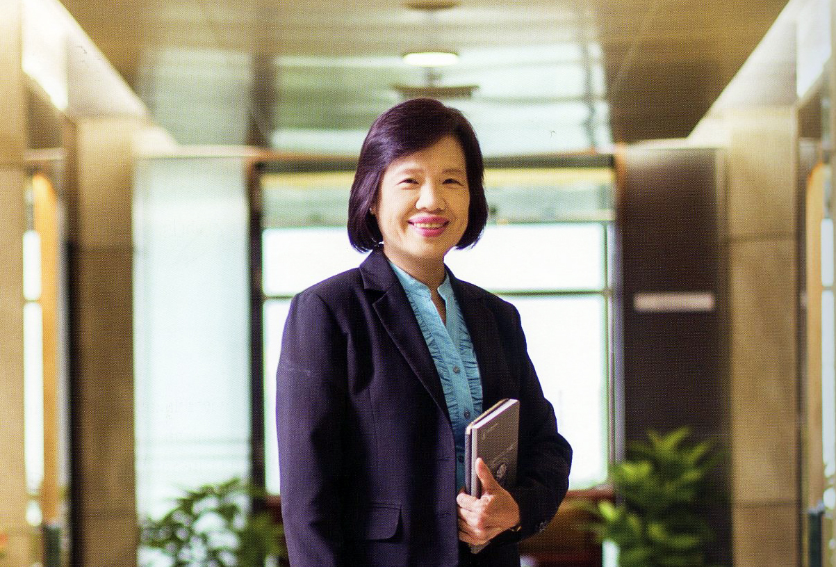 “นภา จินดาชริน” เลขาฯคู่บุญผู้ว่าแบงก์ชาติ 4 สมัย
