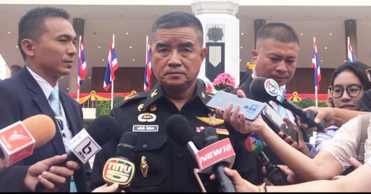 ผบ.ทบ.ยันไม่มีเหตุเลื่อนเลือกตั้ง หนักใจข้อมูลที่เป็นเท็จทางโซเชียลฯ