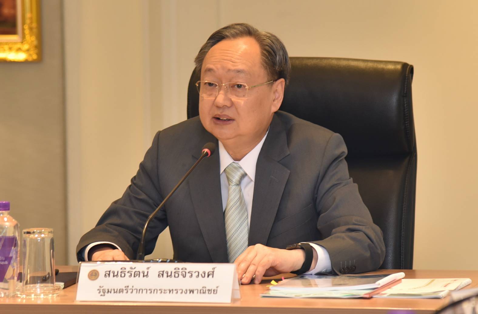 พาณิชย์สั่งคุมเข้มสินค้า ห้ามขาด-ขายแพง หวั่นกระทบปชช.จากน้ำท่วม