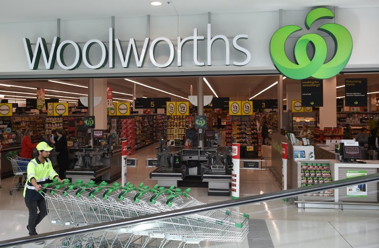 “Woolworths” ซูเปอร์มาร์เก็ตของออสเตรเลีย เลิกขายเข็มชั่วคราว หลังวิกฤติสตรอว์เบอร์รี