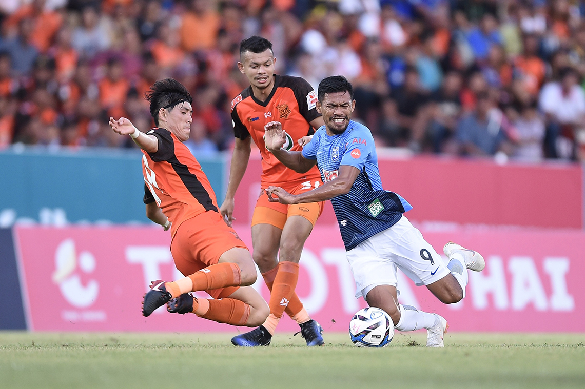 บอลไทยวูบ-