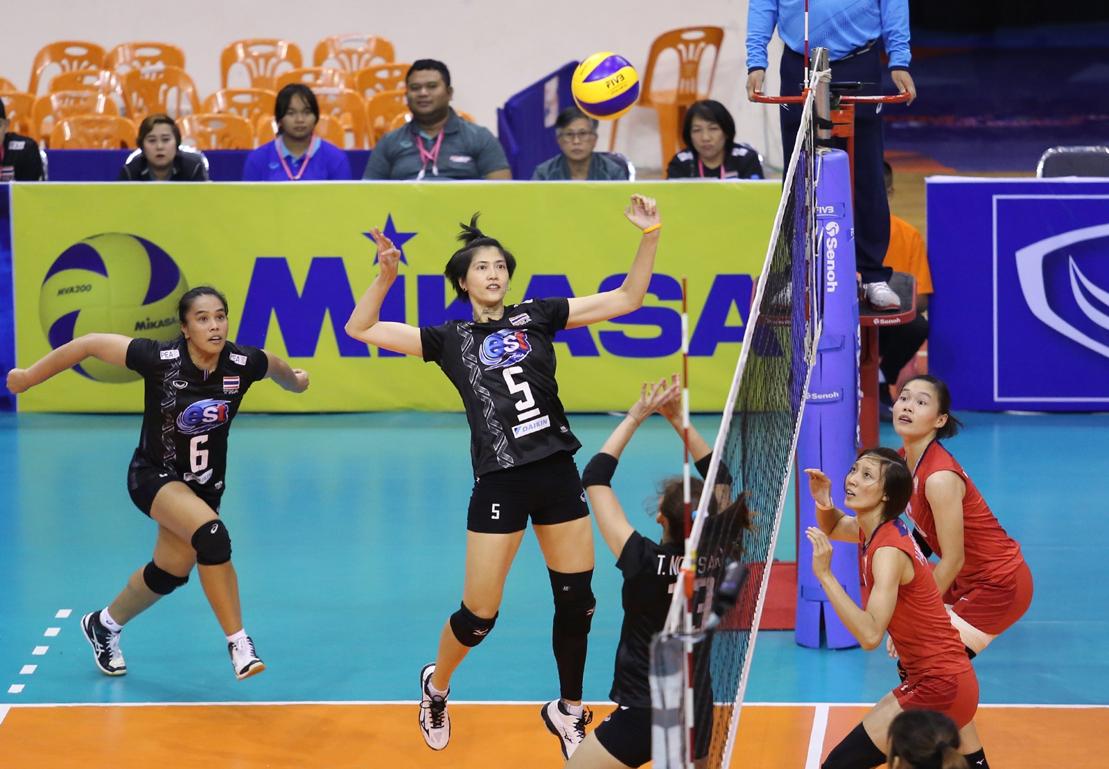 วอลเล์บอลสาวไทยตบชนะ ไต้หวัน 3-0 เซต คว้าอันดับ 3 ศึก ‘เอวีซี คัพ’