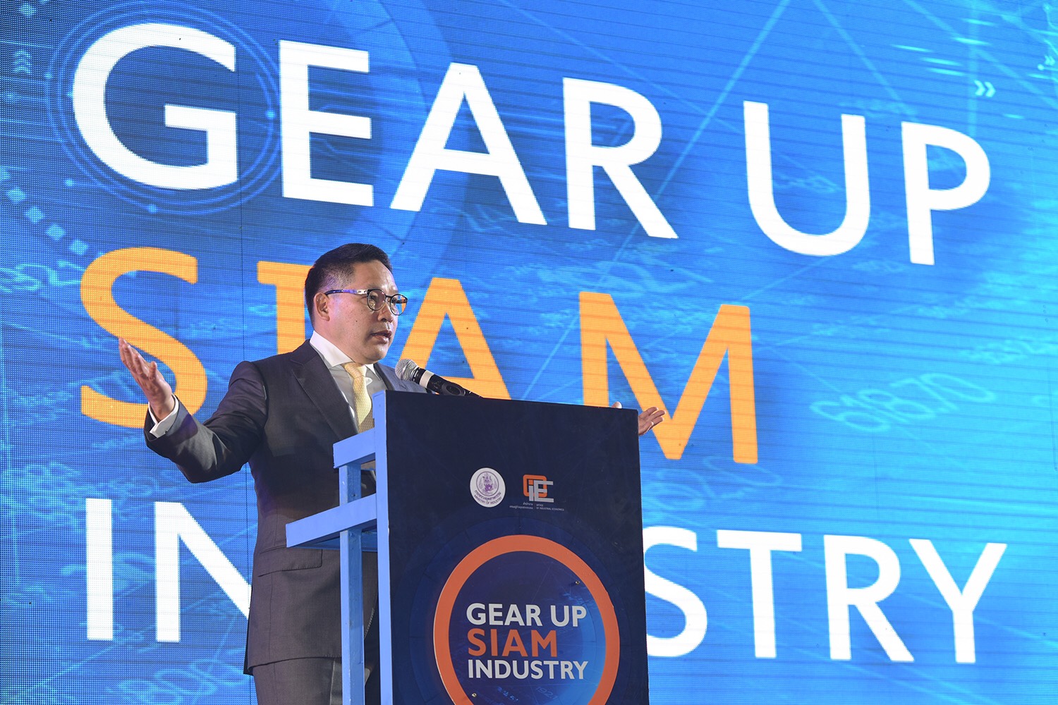 “อุตตม” เร่งมาตรการ SMEs เฟส 2-Circular Economy เข้า ครม. เดือน ต.ค.และ พ.ย.นี้