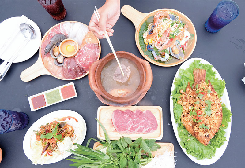 อีสาน จิ้มจุ่ม จัดจ้าน แซบ นัว ในบรรยากาศสุดชิล