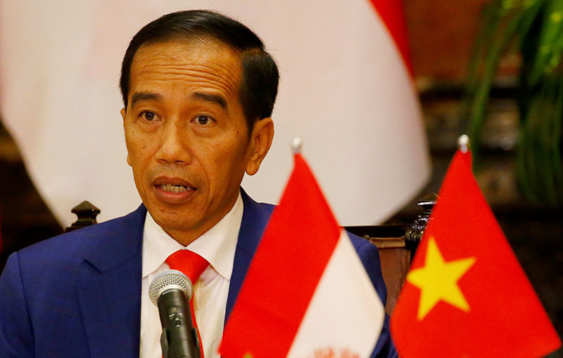 “โจโกวี” รับศึกก่อนเลือกตั้ง “รูเปียห์ร่วง-ขาดดุลแฝด” พ่นพิษ