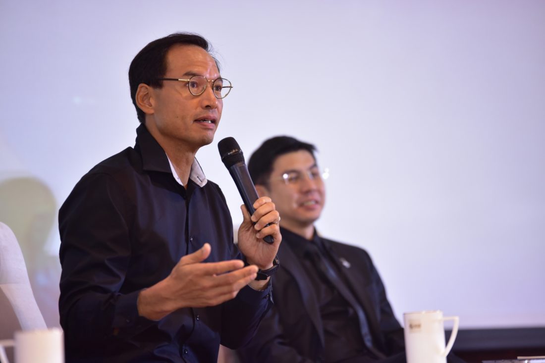 ‘กรณ์’เผยคุยปตท.ไม่เคลียร์ปมซื้อหุ้นGLOW-ขยายอเมซอน ยื่นร้อง’บิ๊กตู่-ผู้ตรวจฯ’ 10 ก.ย.