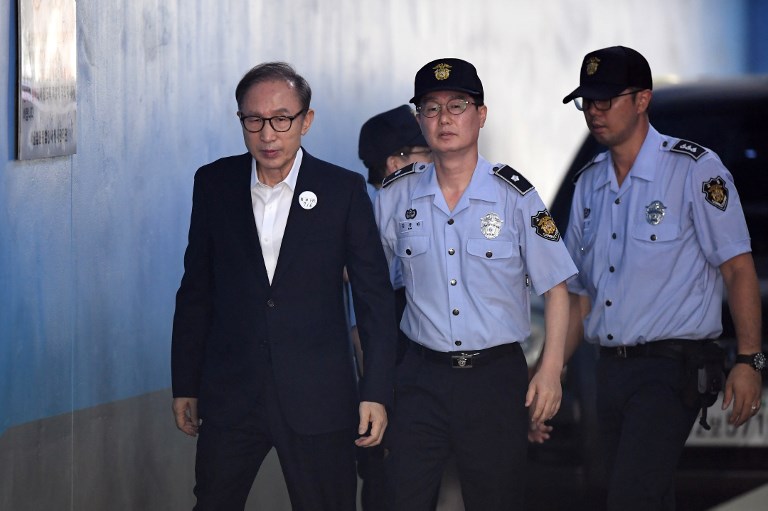 “ลี มยอง บัก” อดีตปธน.เกาหลีใต้ ถูกจำคุก 15 ปี ปรับ 1.3 หมื่นล้านวอน ข้อหาคอร์รัปชัน