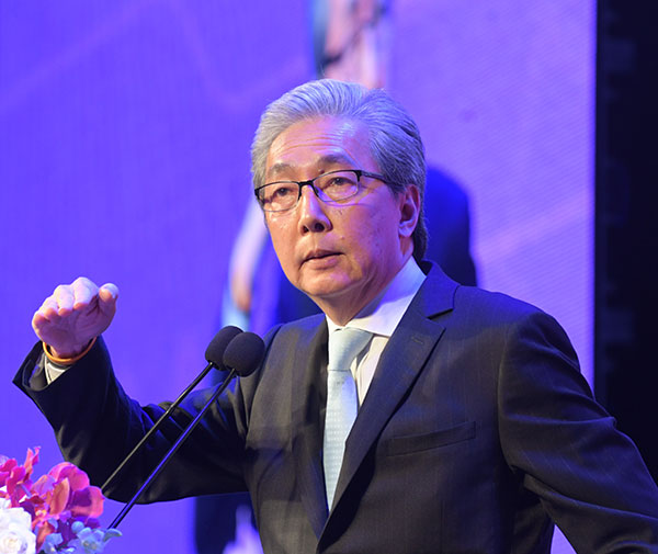 สมคิด : ชีวิตใหม่หลังยุค คสช. ชมแสงเหนือ-ตามเส้นทางเสด็จ ร.5 ประพาสยุโรป-