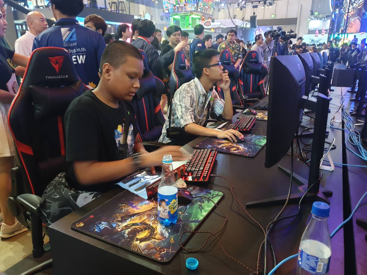“THAILAND GAME SHOW 2018” วันแรกคึก เกมเมอร์แห่ชมล้นหลาม