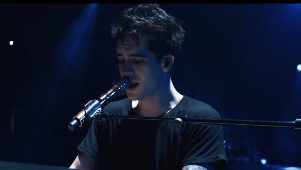 รื้อฟื้นความทรงจำกับ ‘Brendon Urie’ ก่อนชมภาพยนตร์จริง ‘Bohemian Rhapsody’