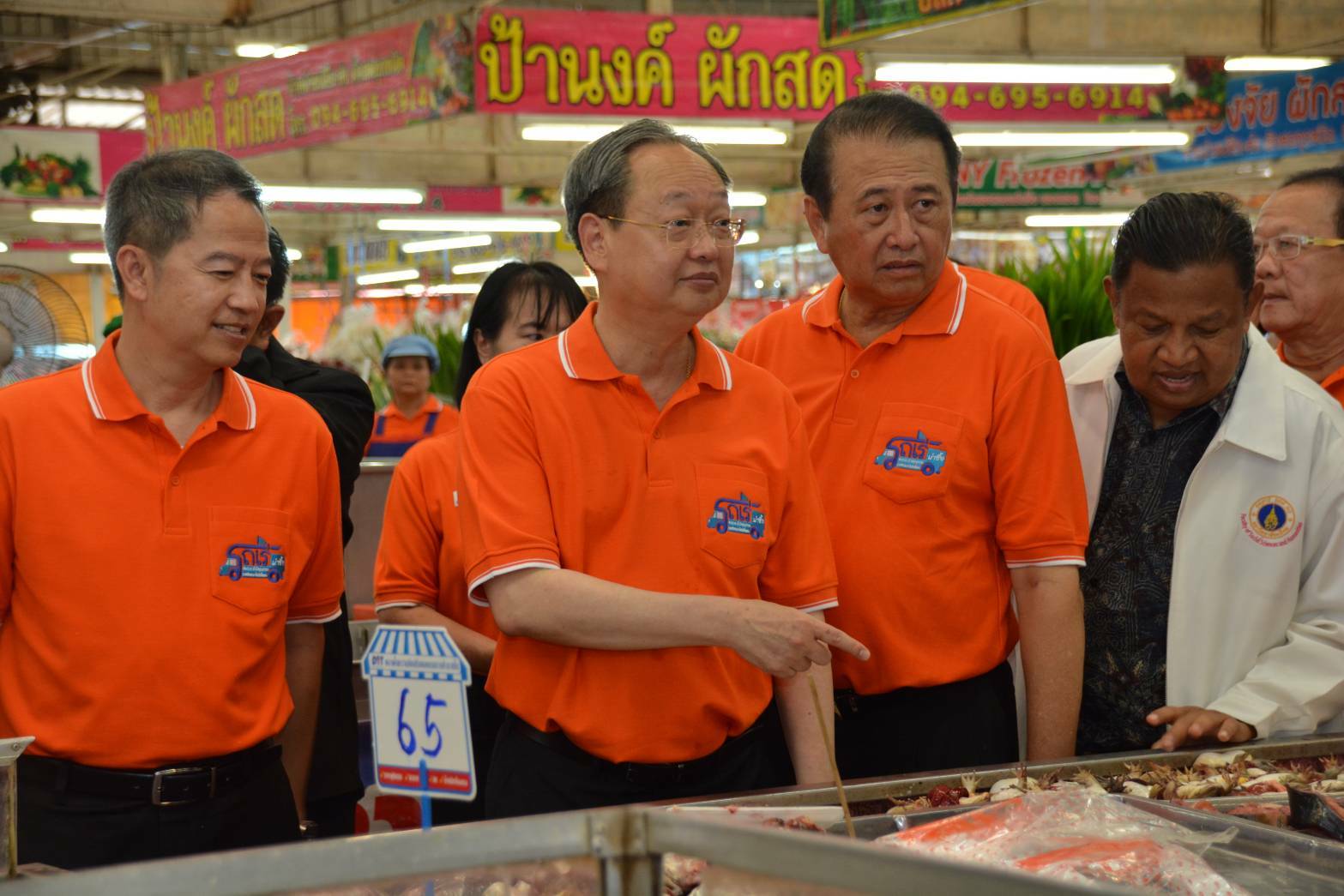 พาณิชย์เปิดตัว “รถเร่…น่าซื้อ” สะดวก มั่นใจไม่เอาเปรียบปชช. เป้าหมายเข้าร่วมโครงการตลาดนำรอง 100 ผู้ที่สนใจพร้อมสนับสนุนเข้าร่วมโครงการเต็มที่