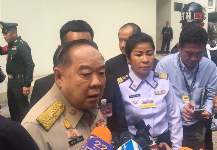 “ประวิตร” รับ เหตุกราดยิงนักท่องเที่ยว ส่งผลกระทบ เผย ที่ผ่านมาก็จับอาวุธสงครามได้เยอะ