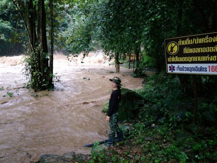 หวั่นอันตราย! ปิดน้ำตกป่าละอู อุทยานแก่งกระจานประกาศหลังฝนตกหนัก