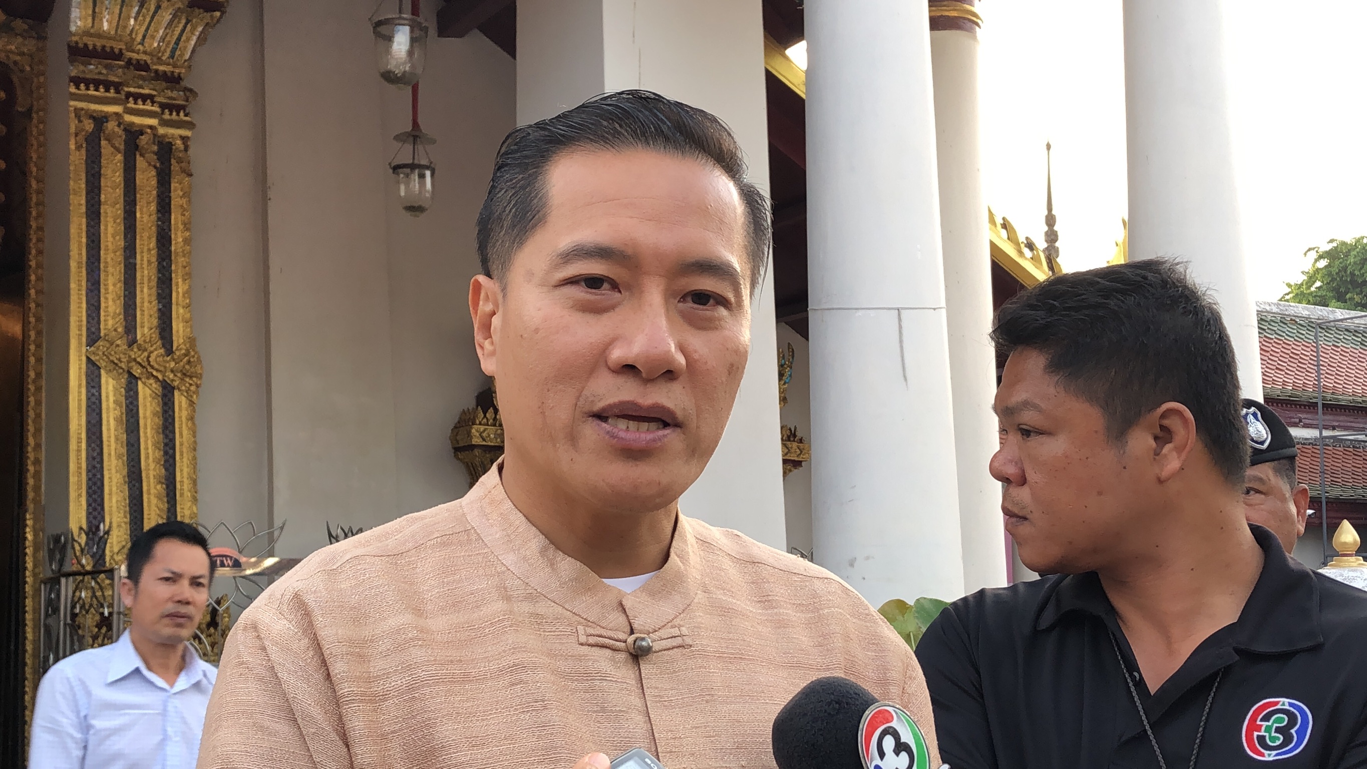 ‘วีระศักดิ์’ ห่วงปัญหาขยะเกาะสมุย วอน ปชช.ลดกำแพงการทำงาน อย่าโยนภาระให้ฝ่ายจัดเก็บ