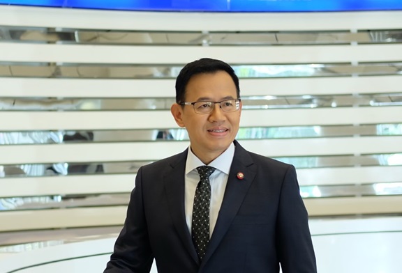 ไล่เบี้ยแบงก์บังคับขายประกัน คปภ.ขอข้อมูล ธปท.-ขู่เพิกถอนไลเซนส์
