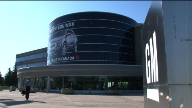 WHEN GM REVS ITS ENGINE, CANADA'S CAR CAPITAL ROARS
